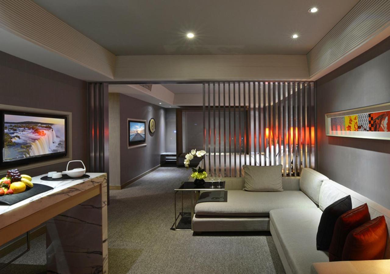 Отель Rhombus Park Aura 5*